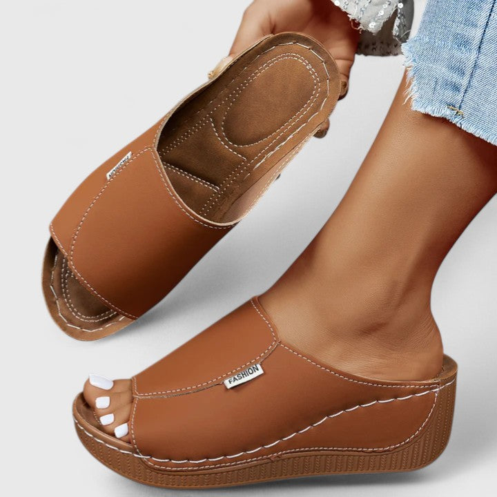 Brown / 12