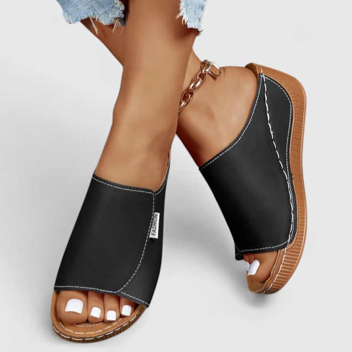 Black / 12