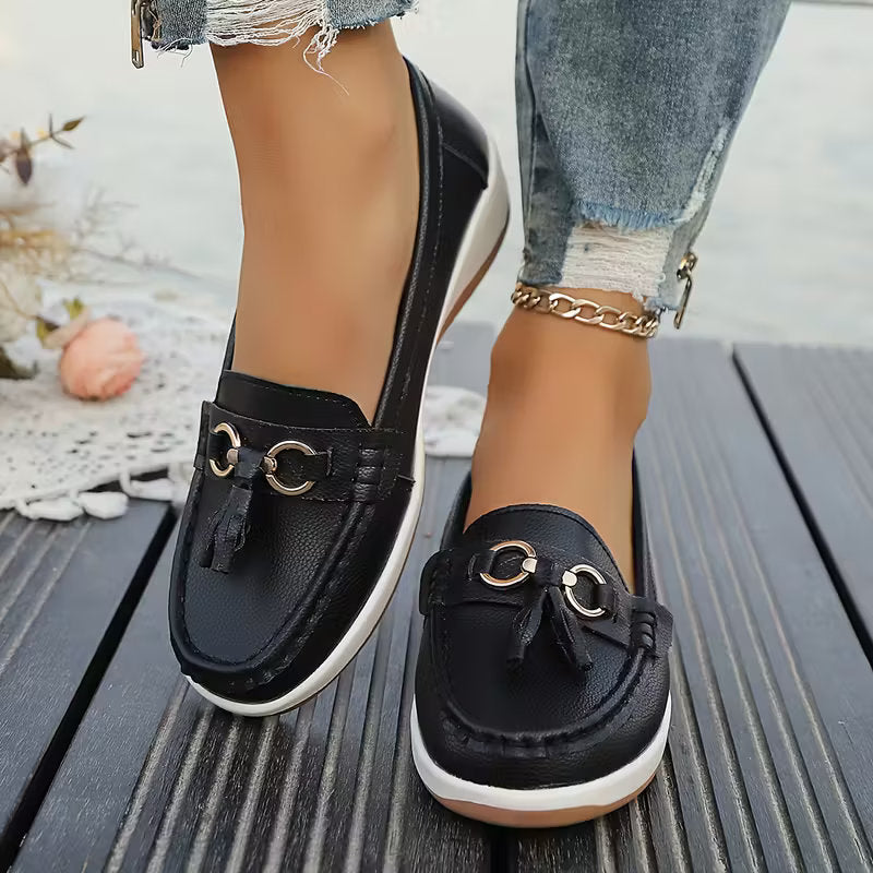 Black / 11