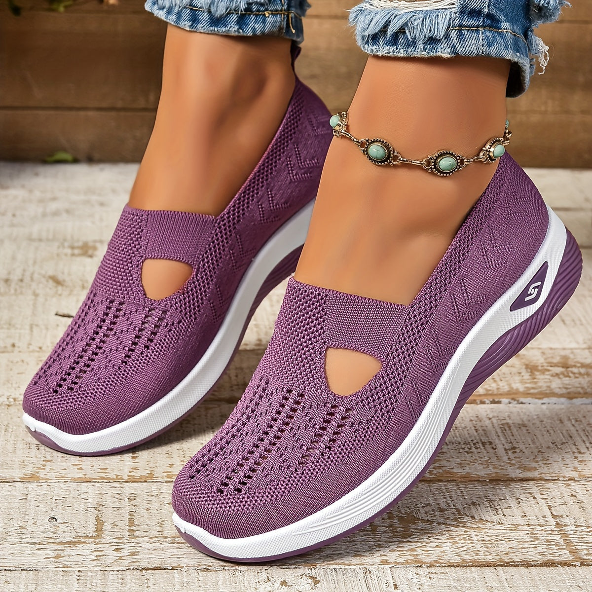 Violet / 44