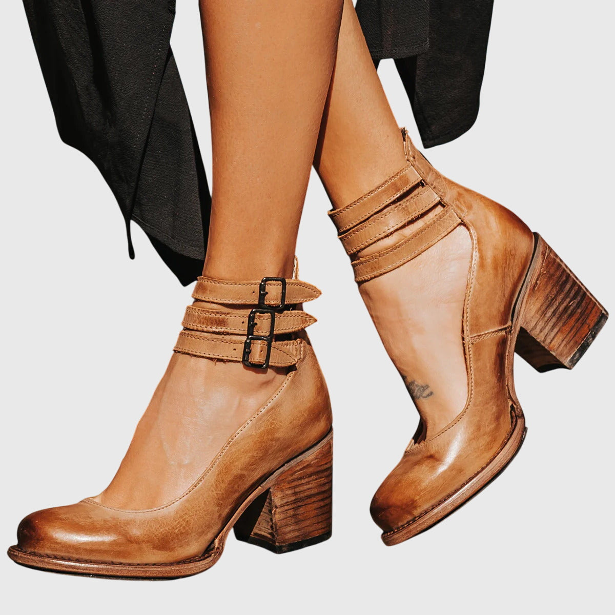 Light brown / 11 US