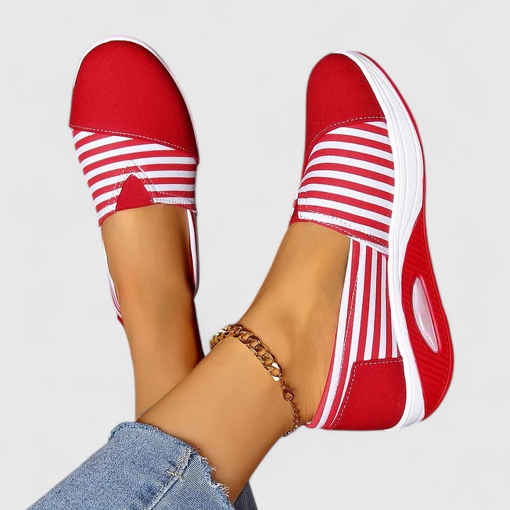 Red / US 11