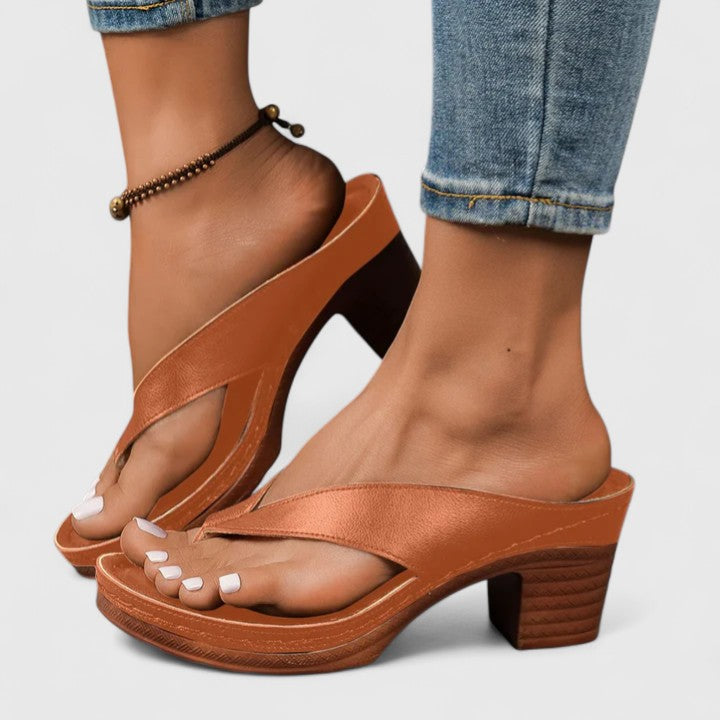 Brown / 11 US