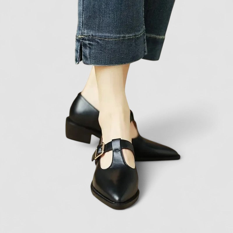 Black / 8.5