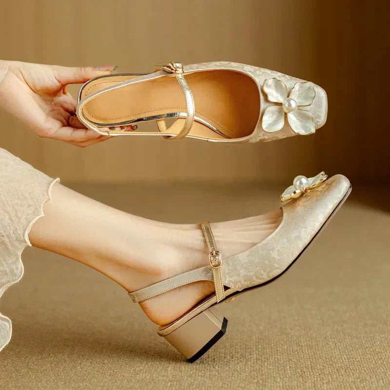Beige / 8.5