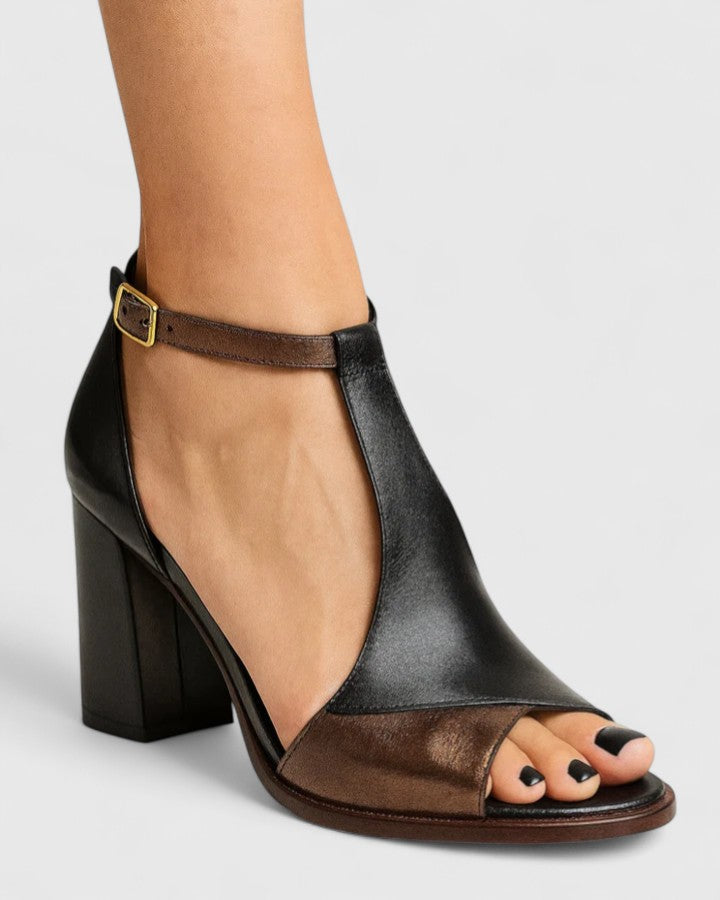 Black / 12 US