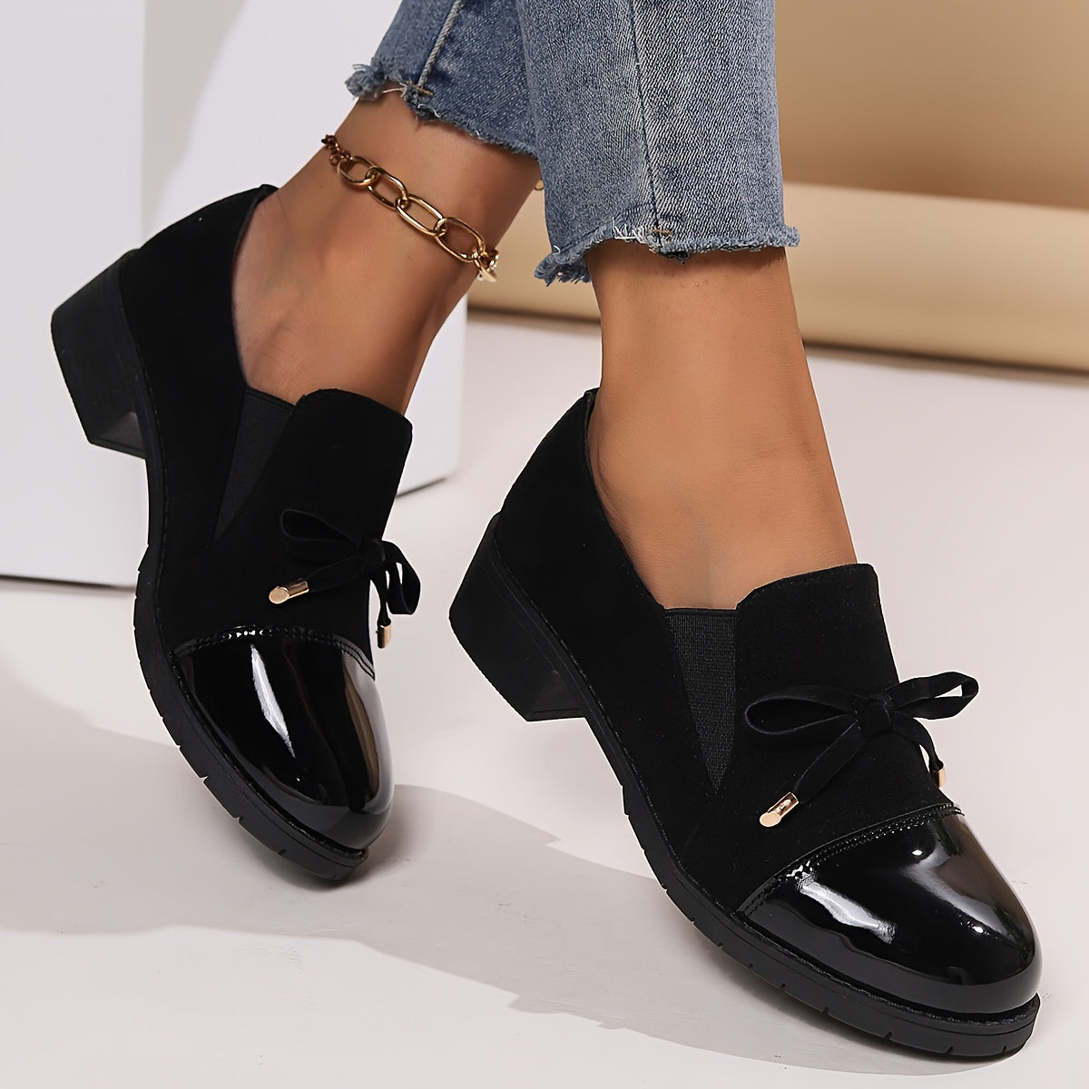 Black / 12 US | 43 EU