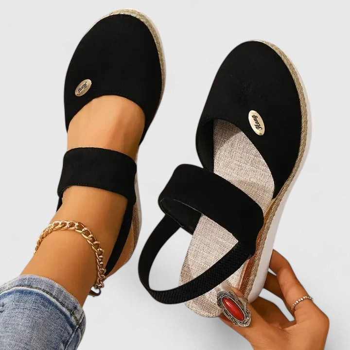 Black / 12
