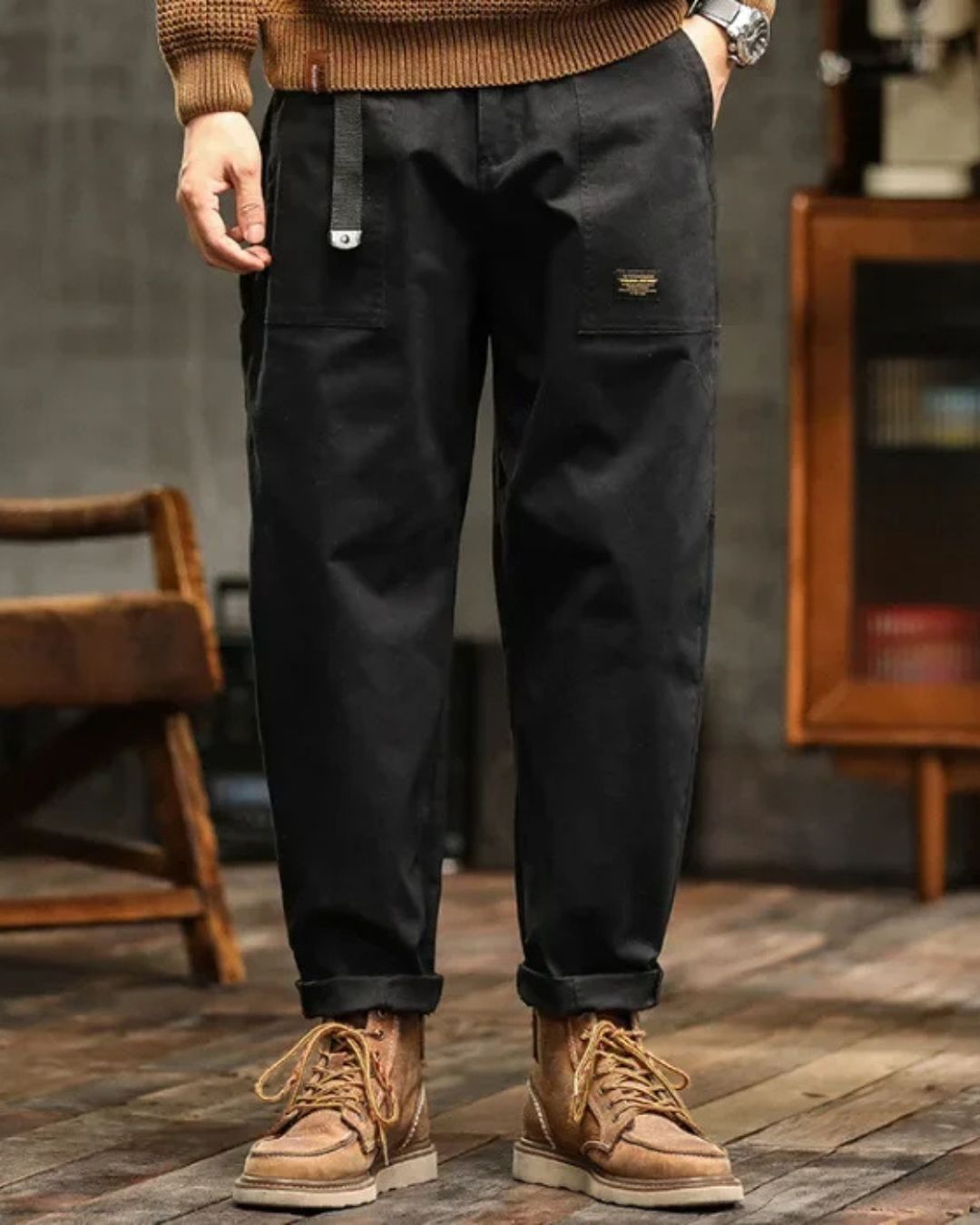 Black / 38