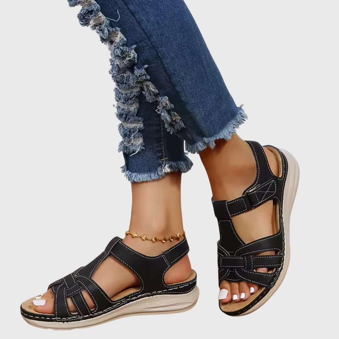 Black / 12
