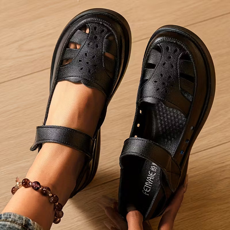 Black / 11