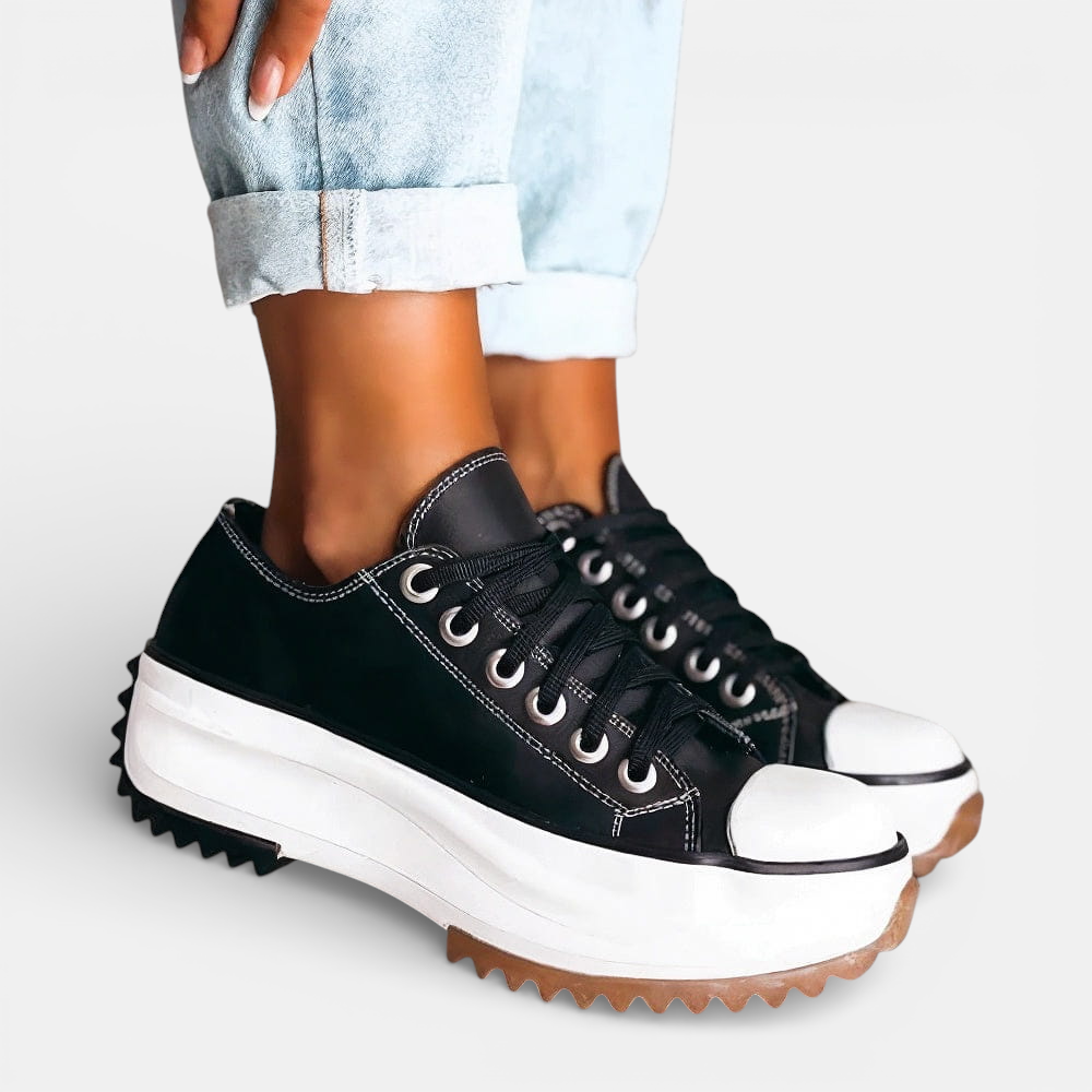 Black / 12