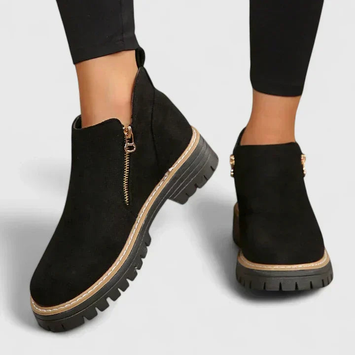Black / US 12